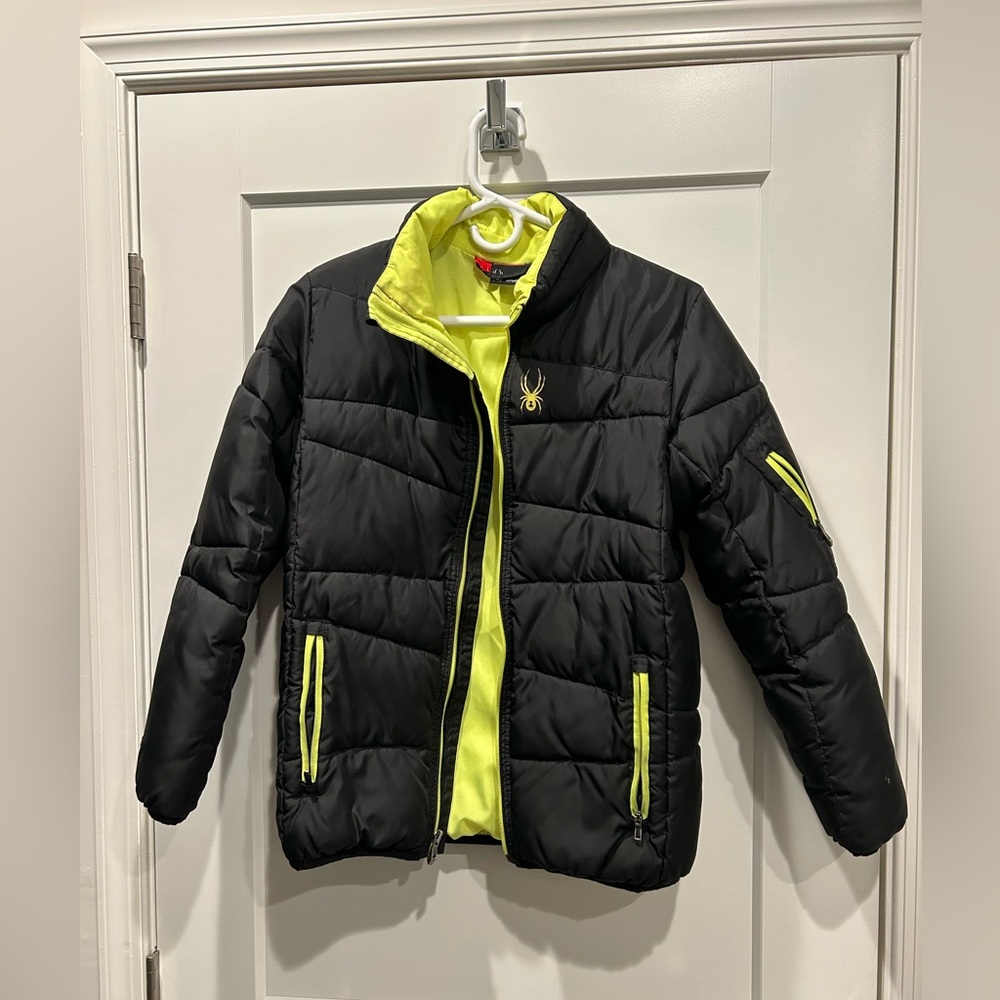 Boys Size Large Spyder puffer jacket in black